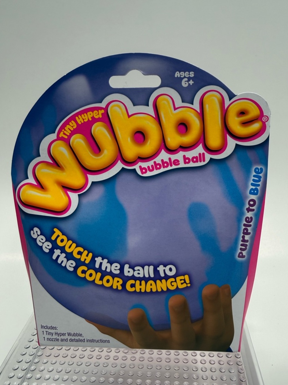 Tiny hyper wubble bubble ball (purple to blue)